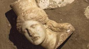 Αμφίπολη τάφος Καστά Μακεδονία Μέγας Αλέξανδρος ανασκαφές τύμβος αρχαία Ελλάδα amfipoli amphipoli peristeri