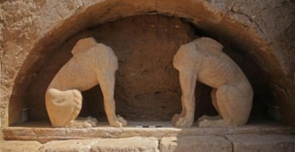 Αμφίπολη τάφος Καστά Μακεδονία Μέγας Αλέξανδρος ανασκαφές τύμβος αρχαία Ελλάδα amfipoli amphipoli peristeri